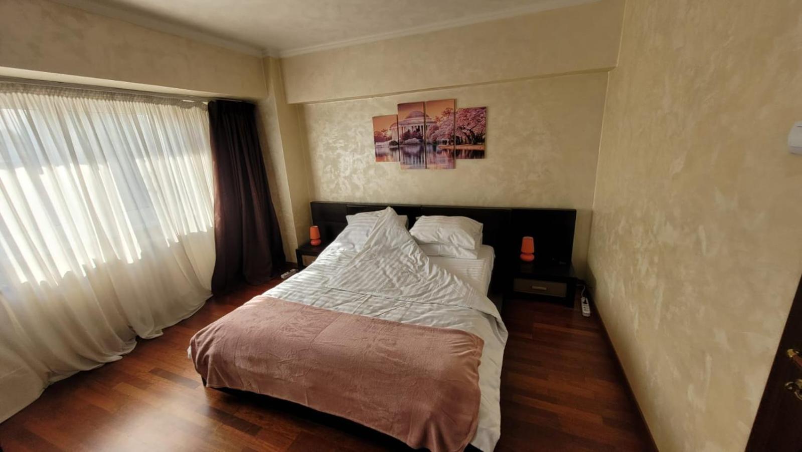 Downtown Top Apartments Bucarest Exterior foto